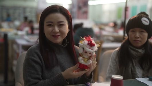 【Знайомство з нематеріальною культурною спадщиною Китаю】Китайські ляльки “Барбі” – Пекінські ляльки з шовку