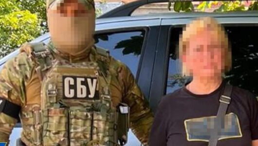 В Херсоні затримали колаборантку, яка намагалася зникнути в тіні