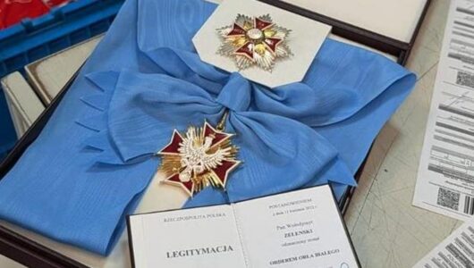 Зеленський нагородив героя орденом Білого Орла