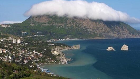 Крим у темряві: Окупант залишив регіон без світла та води