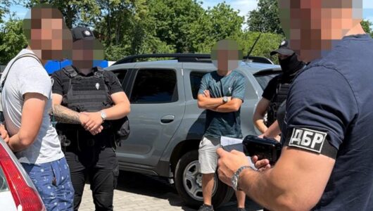 На Івано-Франківщині викрито російського окупанта, який продавав зброю