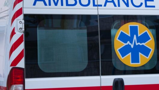 Окупантами вчинено напад на матір із дітьми в центрі Херсона