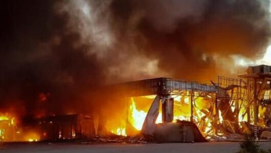 Окупанти завдали удару по будівельному супермаркету на Ніколаївщині