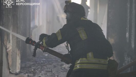 Окупанти завдали удару по лікарні в Херсоні: є жертви