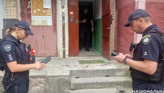 У Хмельницькому захисник порядку зазнав поранення від окупанта під час перевірки документів