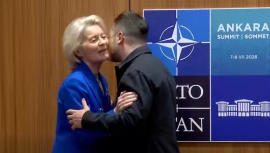 Героїчна зустріч: Зеленський обговорює підтримку з фон дер Ляйєн в Анкарі