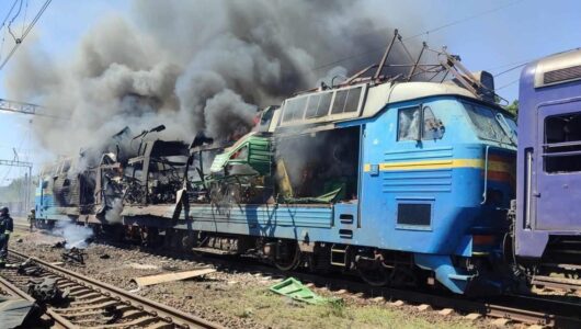 Окупанти вчинили жорстоку атаку на цивільний потяг у Запоріжжі