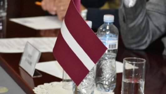 Агресори з РФ пошкодили консульство Латвії у Слов’янську: реакція президента Зеленського