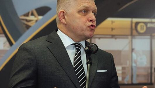 Фіцо висловився щодо участі Словаччини в коаліції, що бажає допомогти Україні