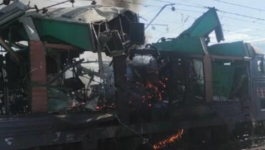 Дрон агресора влучив у пасажирський поїзд у Дніпропетровській області