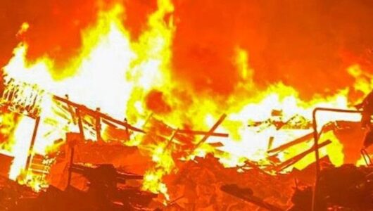 Атака агресора: дрон окупантів вразив багатоповерхівку у Харкові