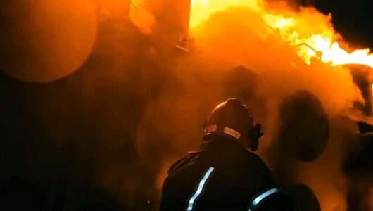 В Хмельницькому стався страшний інцидент після ворожої атаки: ринок згорів в полум’ї